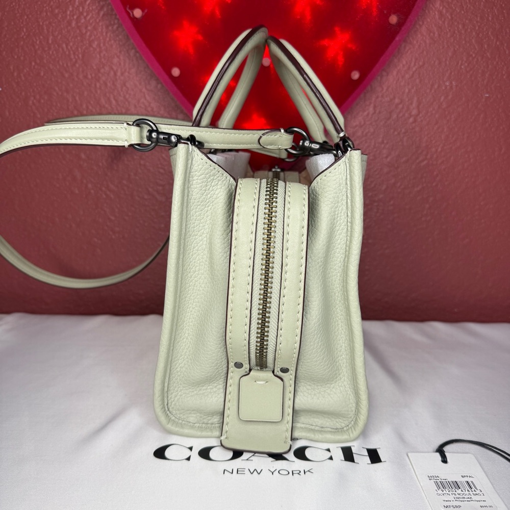 Coach 1941 Rogue 25 Pale Green - Picture 6 of 16